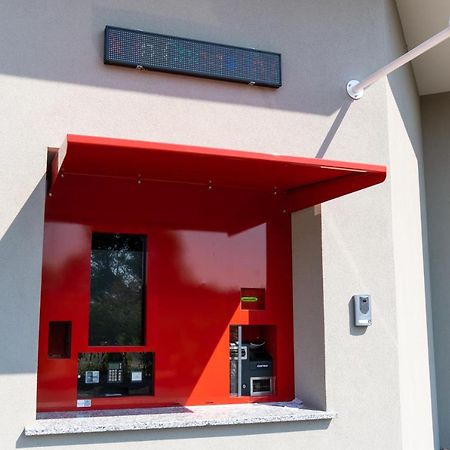 Motel Circuit Drive Cingia De' Botti Εξωτερικό φωτογραφία